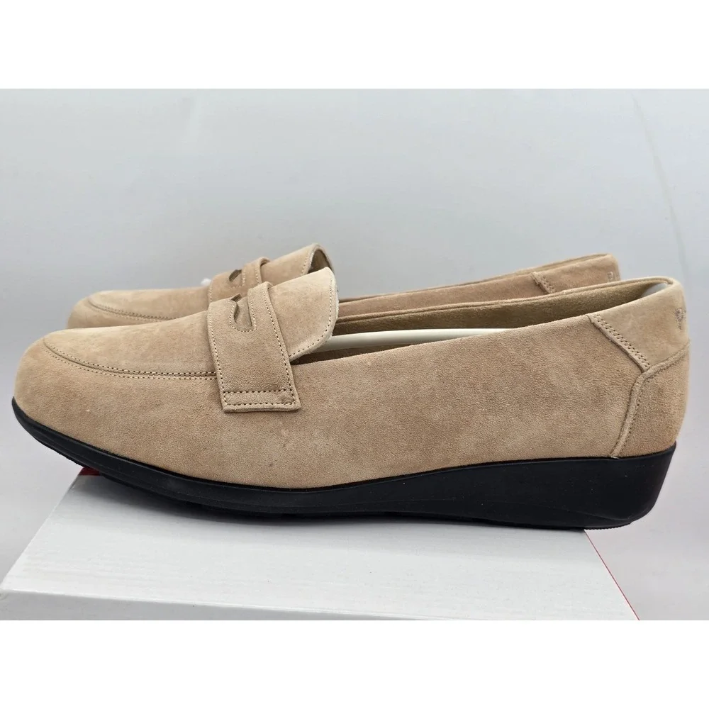 Propet Yetta Slip On Womens Beige Flats Casual WCX103LDOE-08 Sz 8‎ X (2E) EE